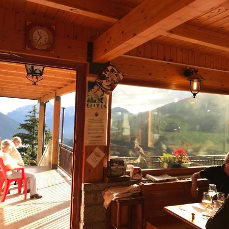 ホテル Rifugio Stella Alpina Saviore dell'Adamello エクステリア 写真