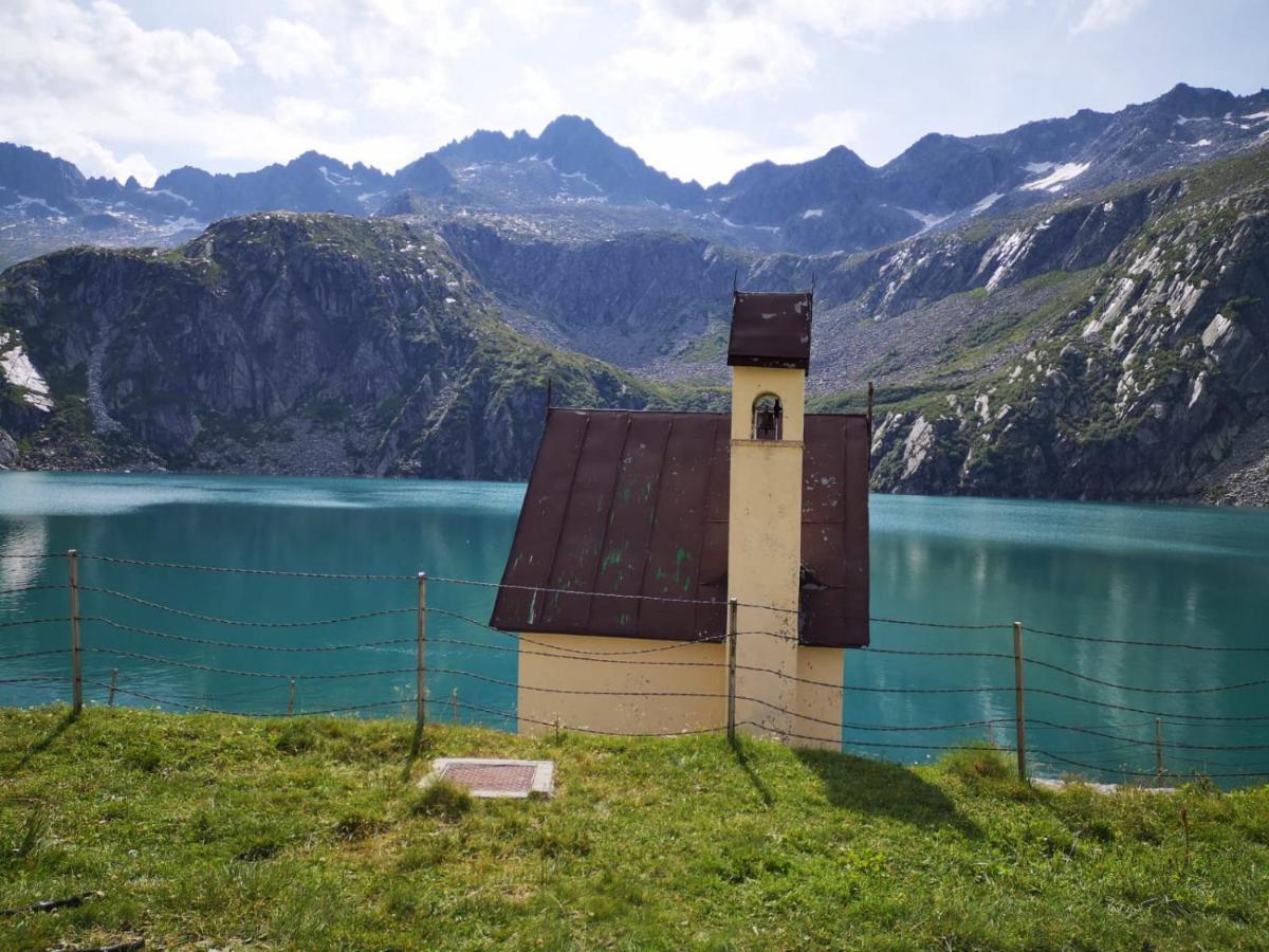 ホテル Rifugio Stella Alpina Saviore dell'Adamello エクステリア 写真