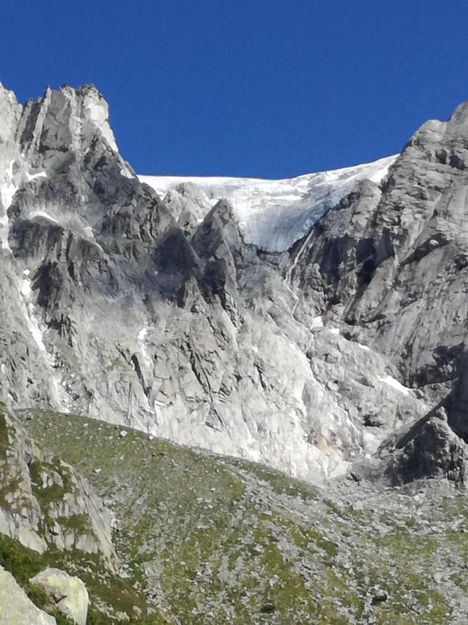 ホテル Rifugio Stella Alpina Saviore dell'Adamello エクステリア 写真
