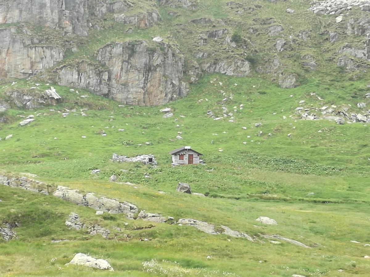 ホテル Rifugio Stella Alpina Saviore dell'Adamello エクステリア 写真