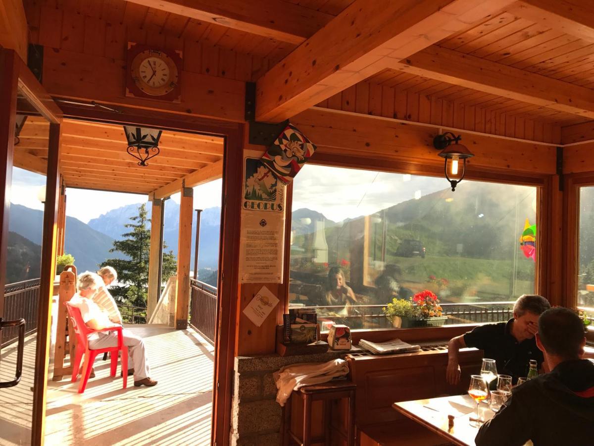 ホテル Rifugio Stella Alpina Saviore dell'Adamello エクステリア 写真